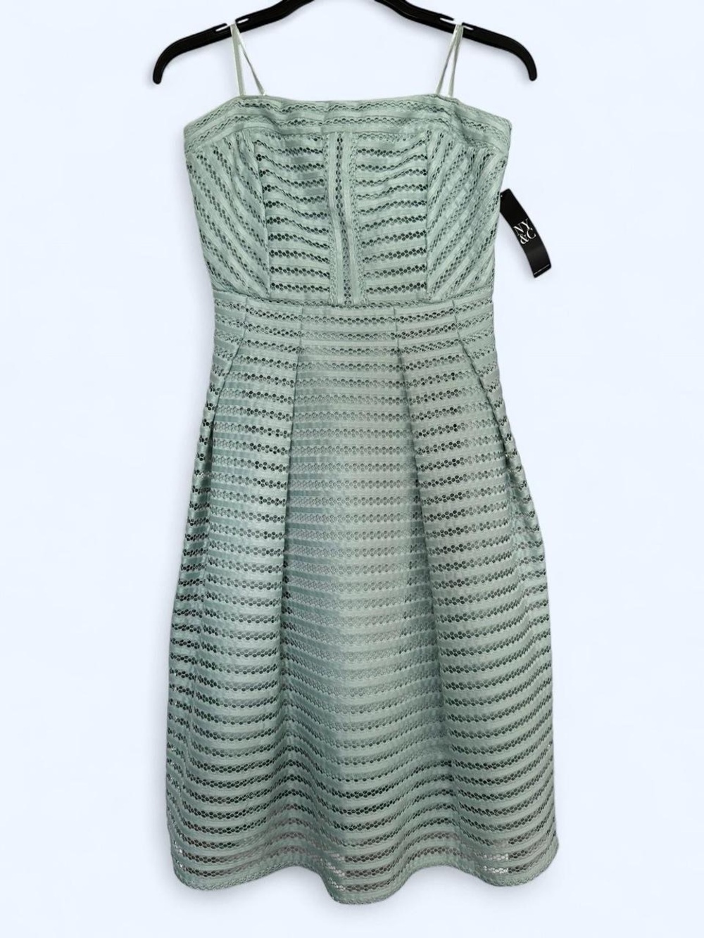 New York & Co NWT Strapless A-Line Lace Dress size 2